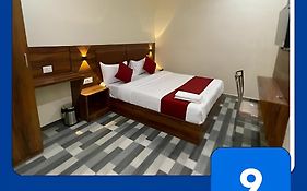 Glitz Hotels Golden Sands - Nr Asalpha Metro Station